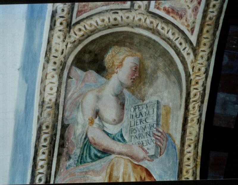 Sibilla con il seno scoperto