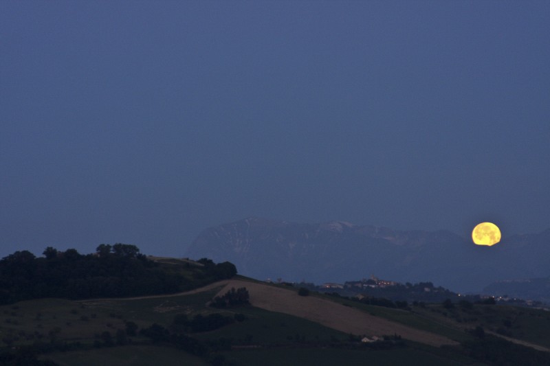Amavano danzare nelle notti di plenilunio